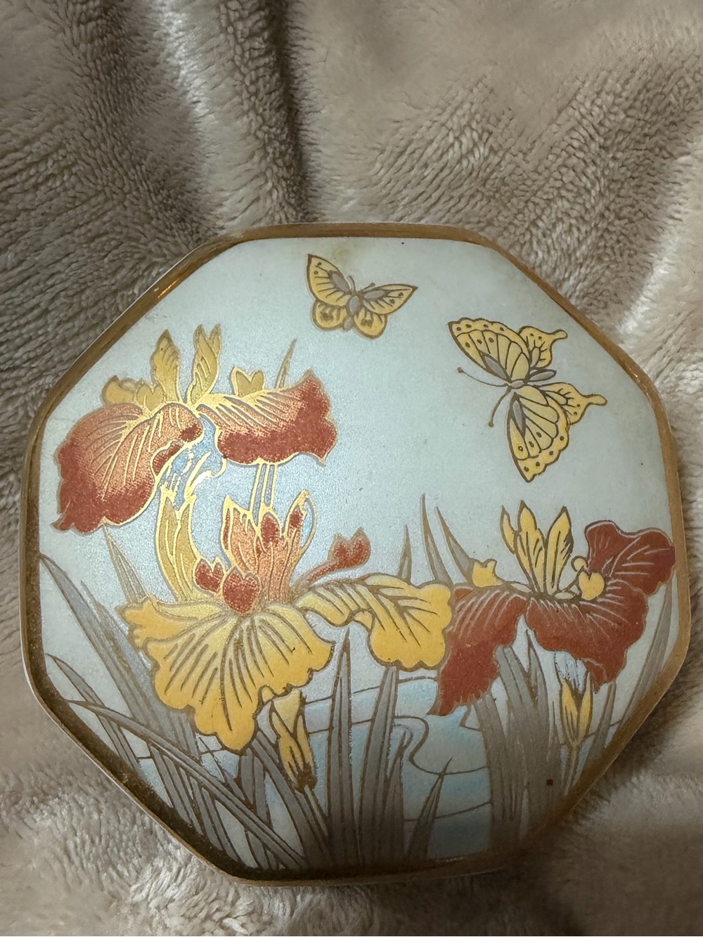 Vintage 1986 Chokin Art Covered Trinket Box